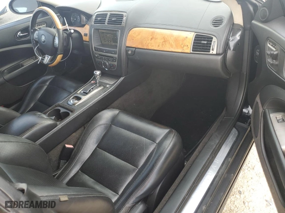 2007 Jaguar XK with VIN SAJDA44B275B02743, listed as a Copart auction lot 71229724 with 93,721 mi miles and Clean Title. Bid and sale history available at carsss.com. Image 8.