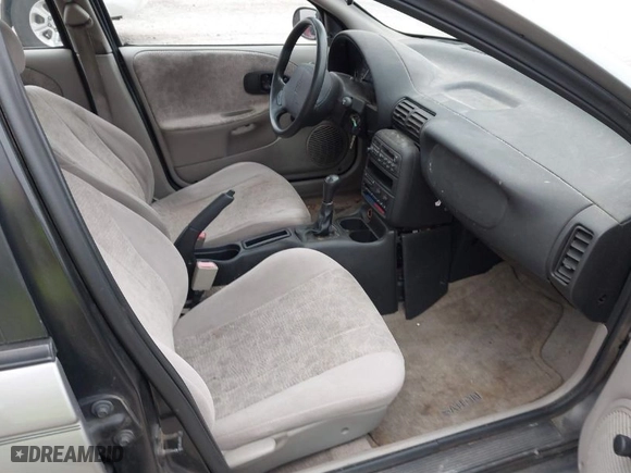 1999 Saturn SL with VIN 1G8ZJ5270XZ317630, listed as a IAAI auction lot 41533226 with 207,570 mi miles. Bid and sale history available at carsss.com. Image 5.