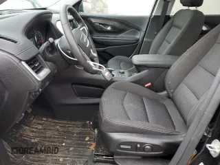 2024 GMC Terrain SLE z VIN 3GKALTEG1RL152117, wystawiony jako Copart lot #47213925 z przebiegiem 16 934 mil mil oraz Czysty tytuł • Clean title. Historia ofert i sprzedaży dostępna na DreamBid. Obrazek 7.