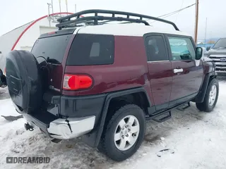 2007 Toyota FJ Cruiser with VIN JTEBU11FX70020977, listed as a IAAI auction lot 41603267 with 163,858 mi miles. Bid and sale history available at carsss.com. Image 4.