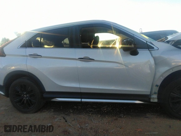 2022 Mitsubishi Eclipse Cross LE z VIN JA4ASVAA4NZ028416, wystawiony jako IAAI lot #41247694 z przebiegiem 48 247 mil mil oraz . Historia ofert i sprzedaży dostępna na DreamBid. Obrazek 14.
