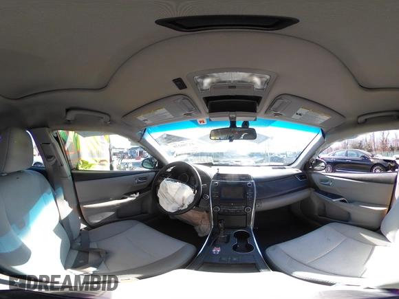 2015 Toyota Camry LE z VIN 4T1BD1FK8FU172673, wystawiony jako IAAI lot #41780228 z przebiegiem 171 308 mil mil oraz . Historia ofert i sprzedaży dostępna na DreamBid. Obrazek 22.