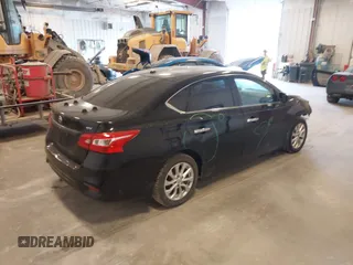 2017 Nissan Sentra S z VIN 3N1AB7AP8HY213978, wystawiony jako IAAI lot #42091732 z przebiegiem 123 984 mil mil oraz . Historia ofert i sprzedaży dostępna na DreamBid. Obrazek 4.