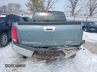 2011 GMC Sierra 1500 with VIN 1GTR2VE31BZ302820, listed as a IAAI auction lot 41320623 with 207,772 mi miles and . Bid and sale history available at DreamBid. Image 16.