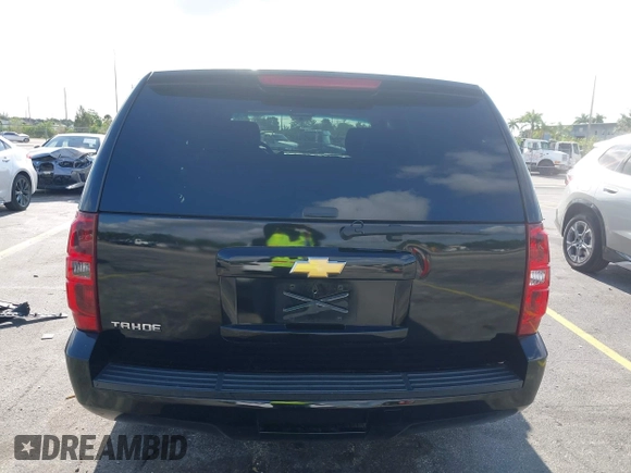 2013 Chevrolet Tahoe Commercial z VIN 1GNLC2E05DR218100, wystawiony jako IAAI lot #42182072 z przebiegiem 162 888 mil mil oraz . Historia ofert i sprzedaży dostępna na DreamBid. Obrazek 17.