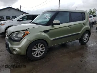 2013 Kia Soul + z VIN KNDJT2A61D7522949, wystawiony jako Copart lot #55246905 z przebiegiem 134 994 mil mil oraz Szkoda całkowita • Salvage title. Historia ofert i sprzedaży dostępna na DreamBid. Obrazek 1.