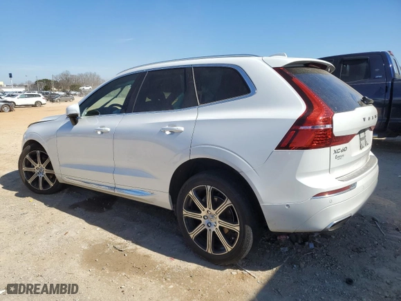 2021 Volvo XC60 Inscription with VIN YV4102RL0M1850611, listed as a Copart auction lot 46422825 with 38,078 mi miles and Salvage Title. Bid and sale history available at carsss.com. Image 2.
