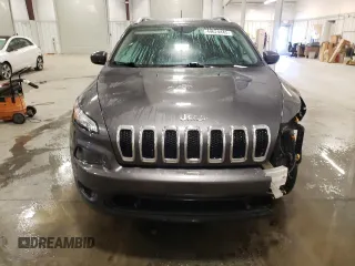 2018 Jeep Cherokee Latitude Plus with VIN 1C4PJMLB5JD535870, listed as a Copart auction lot 44624445 with 116,058 mi miles and Salvage Title. Bid and sale history available at DreamBid. Image 5.