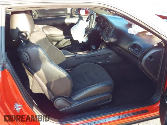 2021 Dodge Challenger R/T Scat Pack z VIN 2C3CDZFJ9MH637240, wystawiony jako IAAI lot #41411595 z przebiegiem 13 175 mil mil oraz . Historia ofert i sprzedaży dostępna na DreamBid. Obrazek 5.