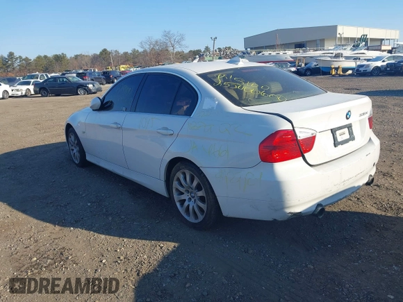 2008 BMW 3 Series 335xi with VIN WBAVD53598A285654, listed as a IAAI auction lot 41366017 with 999,999 mi miles. Bid and sale history available at carsss.com. Image 3.