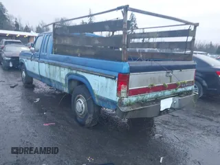 1985 Ford F-250 with VIN 1FTHX2515FKA21239, listed as a IAAI auction lot 41296249 with 39,167 mi miles and . Bid and sale history available at DreamBid. Image 3.