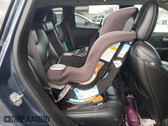 2019 Jeep Cherokee Latitude Plus with VIN 1C4PJMLB9KD442027, listed as a Copart auction lot 45796005 with 85,860 mi miles and Salvage Title. Bid and sale history available at DreamBid. Image 12.
