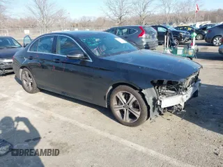 2017 Mercedes-Benz E-Class E 300 Luxury with VIN WDDZF4KBXHA236341, listed as a IAAI auction lot 41441108 with 141,198 mi miles. Bid and sale history available at carsss.com. Image 1.