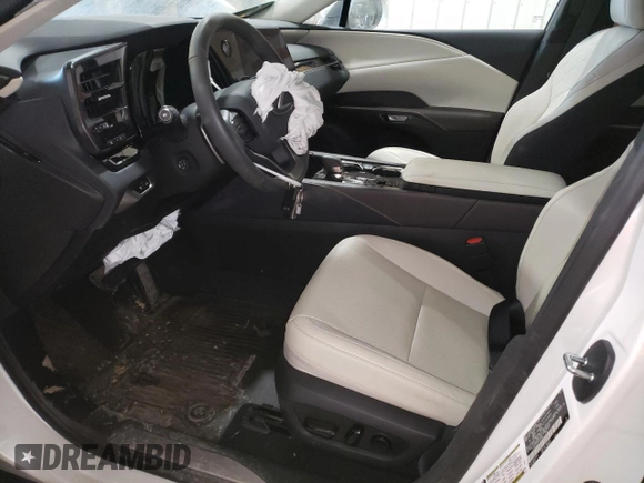 2024 Lexus RX 350 with VIN 2T2BAMCA5RC043460, listed as a Copart auction lot 48196955 with 5,704 mi miles and Salvage Title. Bid and sale history available at DreamBid. Image 7.