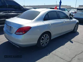 2018 Mercedes-Benz C with VIN 55SWF4JB4JU257082, listed as a IAAI auction lot 41807042 with 90,197 mi miles. Bid and sale history available at carsss.com. Image 4.