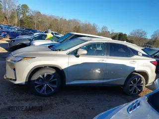 2018 Lexus RX 350 z VIN JTJBZMCA3J2036553, wystawiony jako IAAI lot #41248652 z przebiegiem 58 757 mil mil oraz . Historia ofert i sprzedaży dostępna na DreamBid. Obrazek 14.