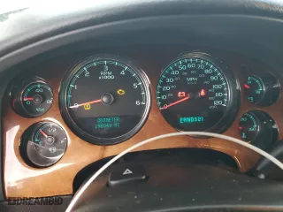 2008 Chevrolet Avalanche LS with VIN 3GNFK12358G172847, listed as a Copart auction lot 43667645 with 196,049 mi miles and Clean Title. Bid and sale history available at carsss.com. Image 9.