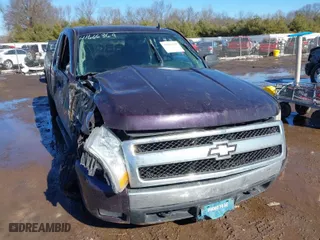 2007 Chevrolet Silverado 1500 LT w/1LT with VIN 1GCEK19JX7Z613475, listed as a IAAI auction lot 41666369 with 0 mi miles. Bid and sale history available at carsss.com. Image 1.