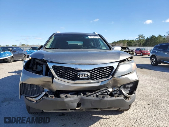2013 Kia Sorento LX with VIN 5XYKT4A25DG348643, listed as a Copart auction lot 47824175 with 149,964 mi miles and Salvage Title. Bid and sale history available at carsss.com. Image 5.