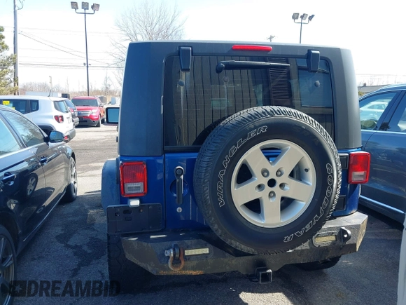 2009 Jeep Wrangler X with VIN 1J4FA24169L739367, listed as a IAAI auction lot 41810359 with 193,192 mi miles and . Bid and sale history available at carsss.com. Image 16.