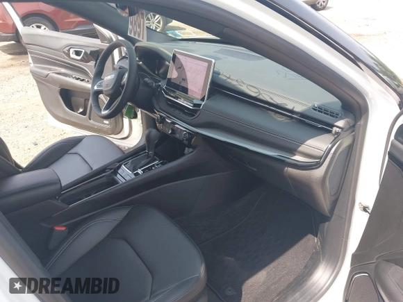 2024 Jeep Compass Limited с VIN 3C4NJDCN9RT164977, выставлен на аукционе IAAI как лот 42563780 с пробегом 4 229 миль миль и . История ставок и продаж доступна на DreamBid. Изображение 5.
