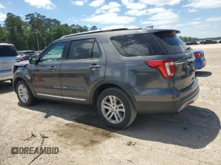 2017 Ford Explorer XLT with VIN 1FM5K7D82HGC44949, listed as a Copart auction lot 53078505 with 84,807 mi miles and Salvage Title. Bid and sale history available at carsss.com. Image 2.