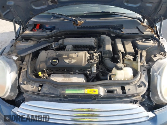 2011 MINI Hardtop with VIN WMWSU3C54BTX95896, listed as a IAAI auction lot 42467612 with 106,202 mi miles and . Bid and sale history available at DreamBid. Image 10.