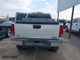 2008 GMC Sierra 1500 SLE1 with VIN 3GTEK13378G130943, listed as a IAAI auction lot 41502316 with 330,345 mi miles. Bid and sale history available at carsss.com. Image 16.