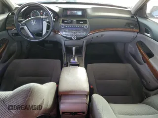 2012 Honda Accord EX с VIN 1HGCP2F70CA190505, выставлен на аукционе Copart как лот 61774845 с пробегом 119 949 миль миль и Списание • Salvage title. История ставок и продаж доступна на DreamBid. Изображение 8.