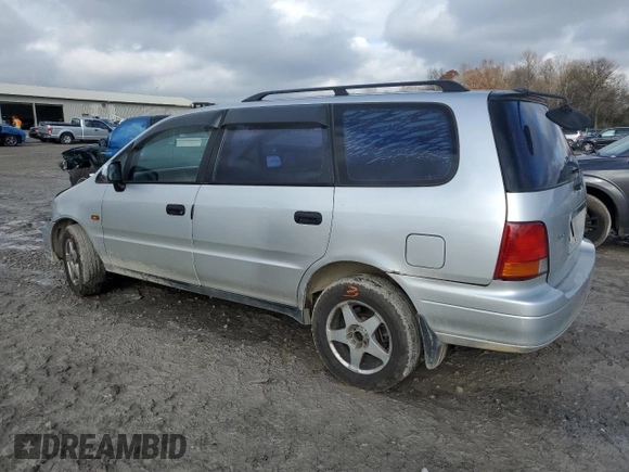 1995 Honda Odyssey with VIN RA21049652, listed as a Copart auction lot 85426404 with 271,632 mi miles and Clean title. Bid and sale history available at DreamBid. Image 2.