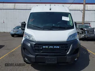 2025 Ram ProMaster Cargo Tradesman with VIN 3C6LRVDG5SE519201, listed as a IAAI auction lot 42207796 with 9,624 mi miles and . Bid and sale history available at DreamBid. Image 6.