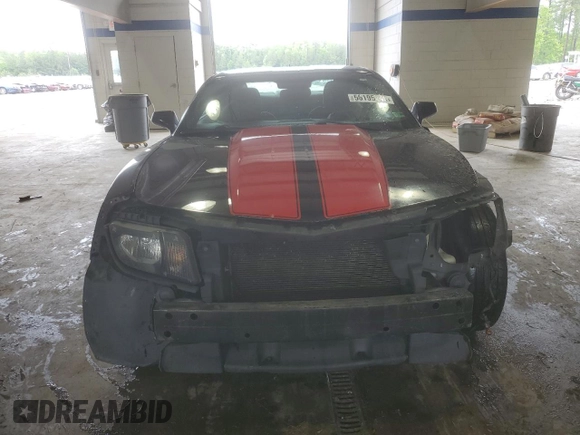 2010 Chevrolet Camaro 1LT z VIN 2G1FB1EV4A9191520, wystawiony jako Copart lot #56195245 z przebiegiem 132 883 mil mil oraz Czysty tytuł • Clean title. Historia ofert i sprzedaży dostępna na DreamBid. Obrazek 5.