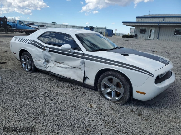 2012 Dodge Challenger SXT Plus with VIN 2C3CDYAG7CH128168, listed as a Copart auction lot 47273945 with 196,025 mi miles and Salvage Title. Bid and sale history available at carsss.com. Image 4.