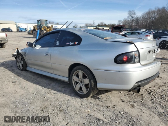 2005 Pontiac GTO z VIN 6G2VX12UX5L381201, wystawiony jako Copart lot #45473085 z przebiegiem 148 787 mil mil oraz Szkoda całkowita • Salvage title. Historia ofert i sprzedaży dostępna na DreamBid. Obrazek 2.