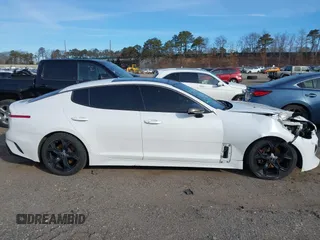 2020 Kia Stinger GT-Line with VIN KNAE15LA0L6081066, listed as a IAAI auction lot 41599142 with 73,199 mi miles. Bid and sale history available at carsss.com. Image 13.