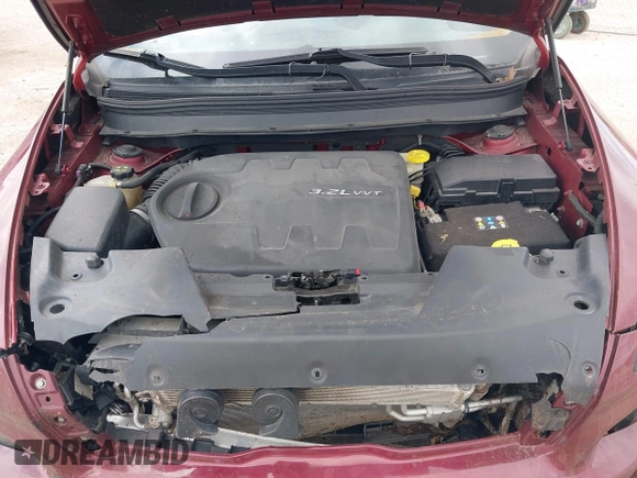 2014 Jeep Cherokee Latitude with VIN 1C4PJLCS3EW143362, listed as a IAAI auction lot 42150037 with 86,012 mi miles. Bid and sale history available at carsss.com. Image 10.