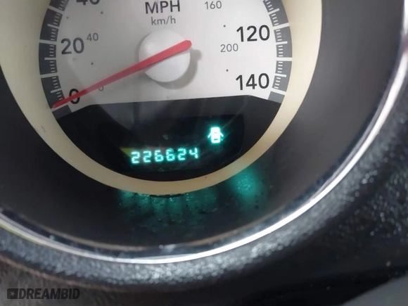 2010 Dodge Charger SXT with VIN 2B3CA3CV5AH127599, listed as a IAAI auction lot 38546544 with 226,624 mi miles. Bid and sale history available at carsss.com. Image 7.