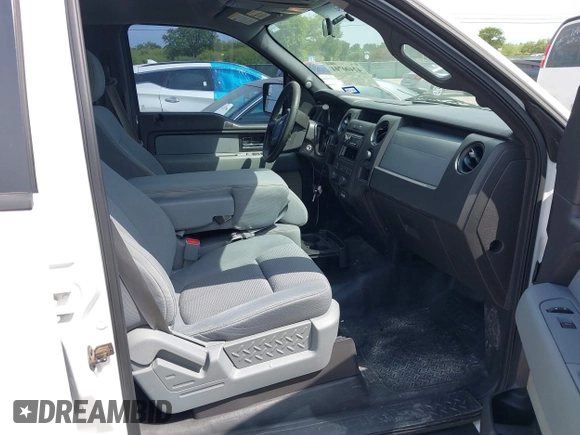 2014 Ford F-150 XL with VIN 1FTEW1CMXEKD40762, listed as a IAAI auction lot 42400704 with 75,769 mi miles and . Bid and sale history available at DreamBid. Image 5.