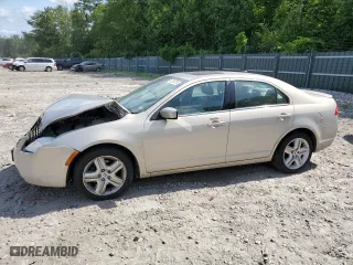 2010 Mercury Milan with VIN 3MEHM0HA1AR638813, listed as a Copart auction lot 63284734 with 127,636 mi miles and Salvage Title. Bid and sale history available at carsss.com. Image 1.