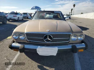 1981 Mercedes-Benz 380 380SL with VIN WDBBA45A7BB000937, listed as a Copart auction lot 83370134 with 155,687 mi miles and Clean Title. Bid and sale history available at carsss.com. Image 5.