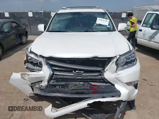 2018 Lexus GX 460 z VIN JTJBM7FX2J5206433, wystawiony jako IAAI lot #41864138 z przebiegiem Nie podano mil oraz . Historia ofert i sprzedaży dostępna na DreamBid. Obrazek 13.
