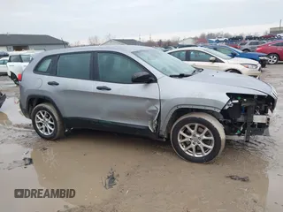 2017 Jeep Cherokee Sport z VIN 1C4PJLAB7HW663474, wystawiony jako IAAI lot #41064896 z przebiegiem 147 693 mil mil oraz . Historia ofert i sprzedaży dostępna na DreamBid. Obrazek 14.