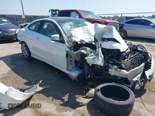 2014 Mercedes-Benz C 250 с VIN WDDGJ4HB1EG252546, выставлен на аукционе IAAI как лот 42344922 с пробегом 128 970 миль миль и . История ставок и продаж доступна на DreamBid. Изображение 1.