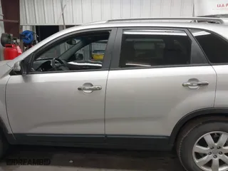 2013 Kia Sorento LX with VIN 5XYKT3A69DG389015, listed as a IAAI auction lot 41852399 with 52,407 mi miles. Bid and sale history available at carsss.com. Image 14.