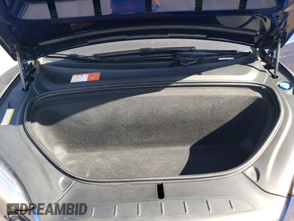 2017 Tesla Model X 90D z VIN 5YJXCDE22HF040293, wystawiony jako Copart lot #48324025 z przebiegiem 53 515 mil mil oraz Szkody całkowita. Historia ofert i sprzedaży dostępna na DreamBid. Obrazek 12.