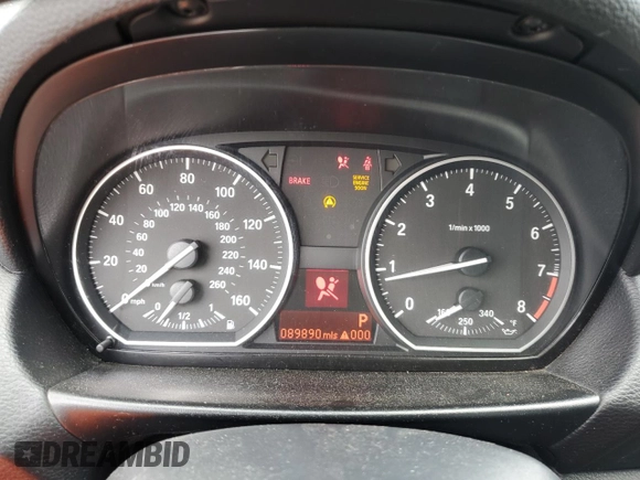 2009 BMW 1 Series 135i with VIN WBAUC73519VK95762, listed as a Copart auction lot 49636375 with 89,890 mi miles and Salvage title. Bid and sale history available at DreamBid. Image 9.