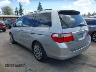 2006 Honda Odyssey TOURING with VIN 5FNRL38806B000049, listed as a IAAI auction lot 42095336 with 218,584 mi miles. Bid and sale history available at carsss.com. Image 3.