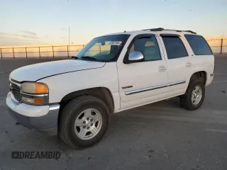 2002 GMC Yukon SLE with VIN 1GKEK13T12R143778, listed as a Copart auction lot 81387104 with 213,129 mi miles and Salvage Title. Bid and sale history available at carsss.com. Image 1.