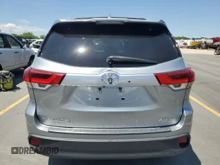2017 Toyota Highlander XLE with VIN 5TDJZRFH2HS521211, listed as a Copart auction lot 62717825 with 62,380 mi miles and Clean title. Bid and sale history available at DreamBid. Image 6.