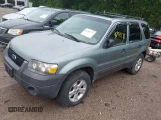 2006 Ford Escape XLT с VIN 1FMCU93156KC03968, выставлен на аукционе IAAI как лот 42441131 с пробегом 279 314 миль миль и . История ставок и продаж доступна на DreamBid. Изображение 2.